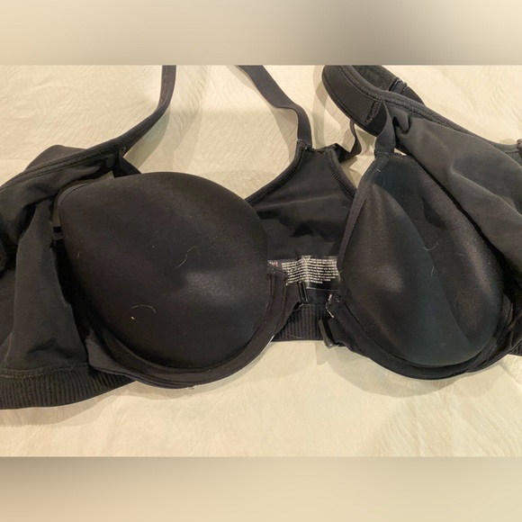 Victoria’s Secret Sports Bra - Picture 3 of 4